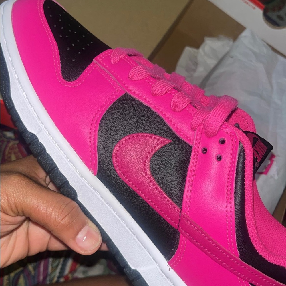 Women’s size 9 brand new in box